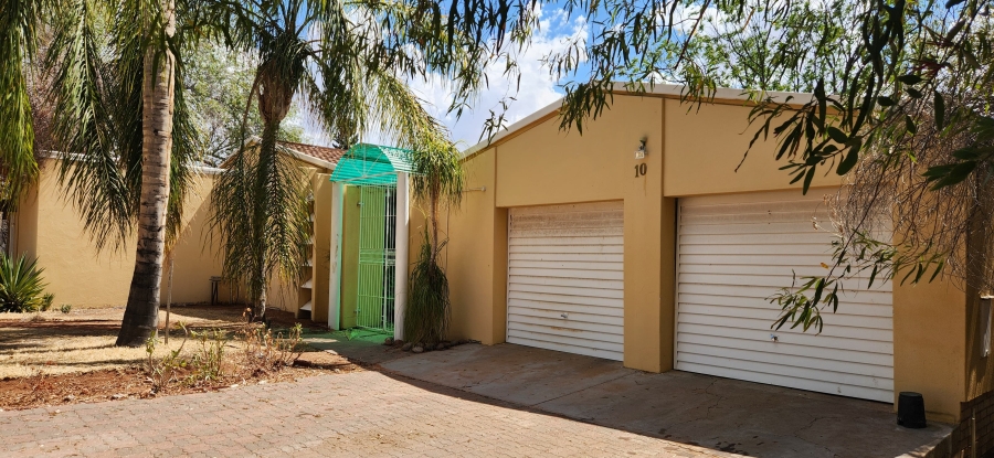 4 Bedroom Property for Sale in Oosterville Northern Cape